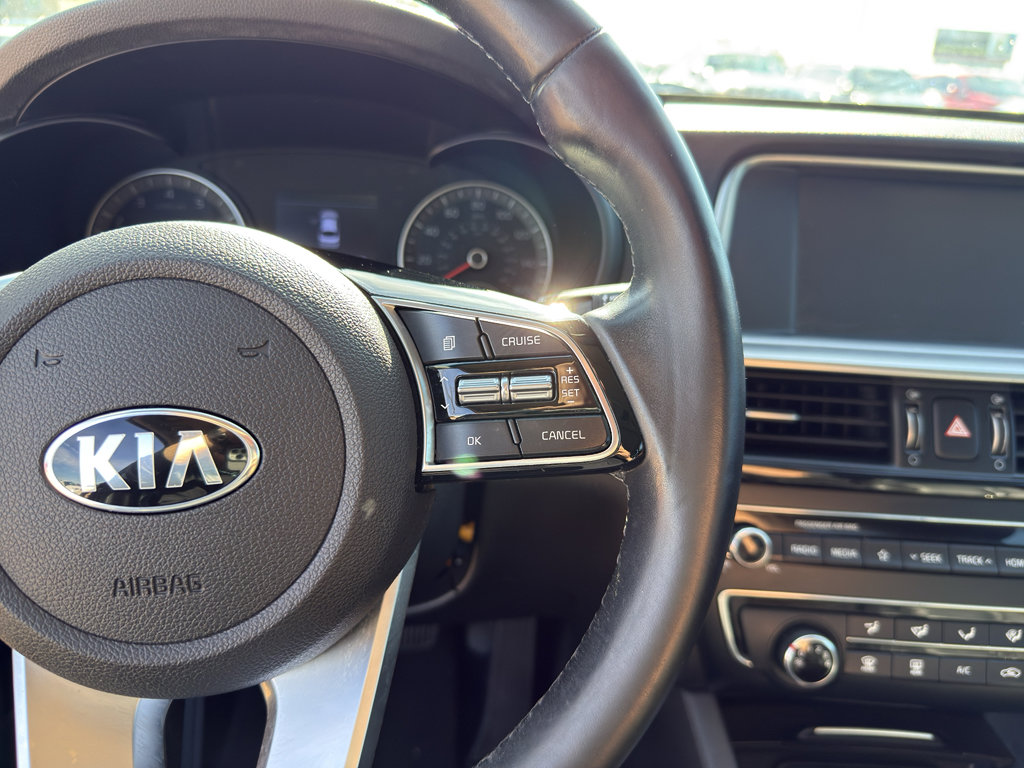 Used 2020 Kia Optima SE image 14