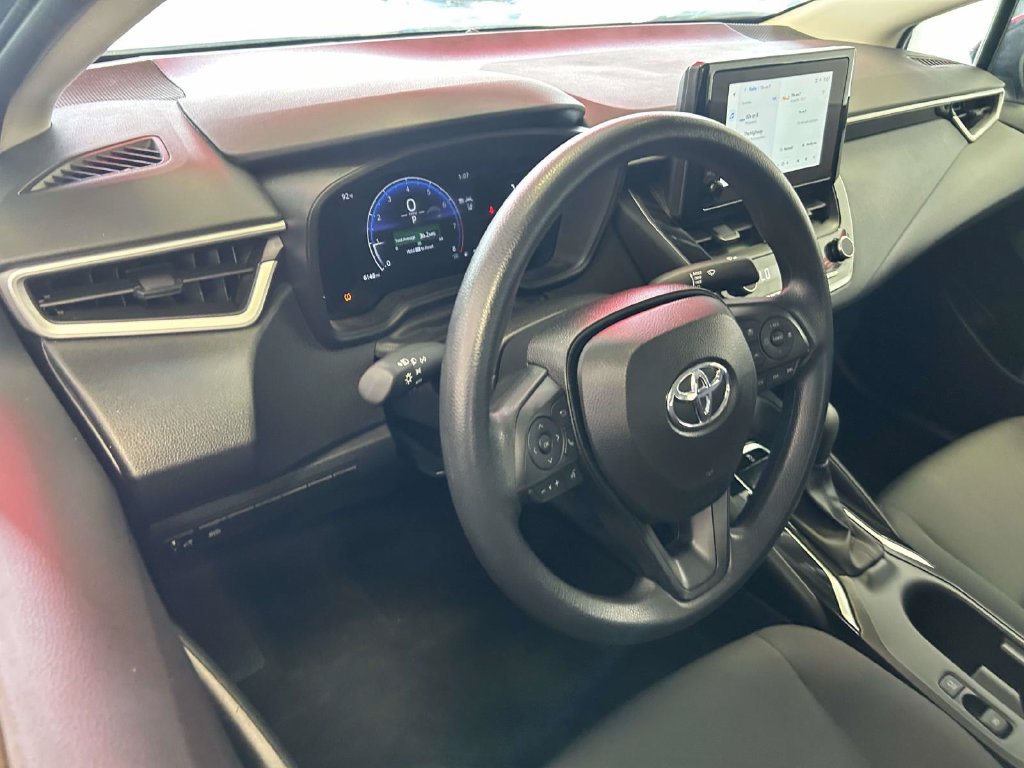 Used 2026 Toyota Corolla LE FWD image 10