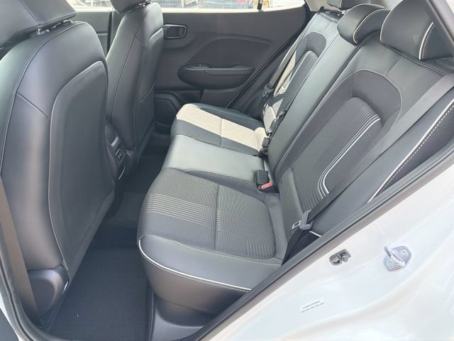 New 2026 Hyundai Venue SEL FWD image 25