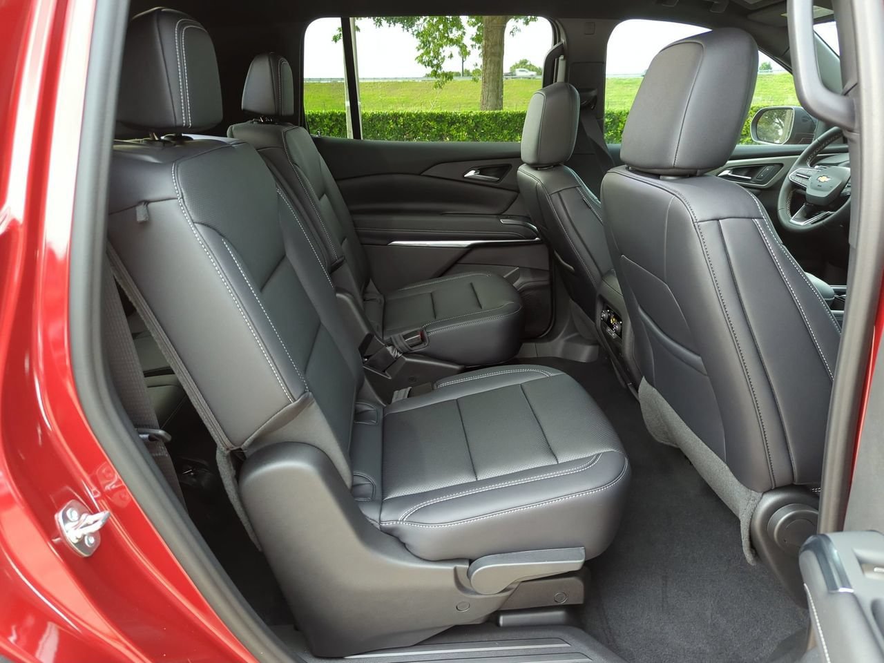 New 2026 Chevrolet Traverse LT FWD image 22