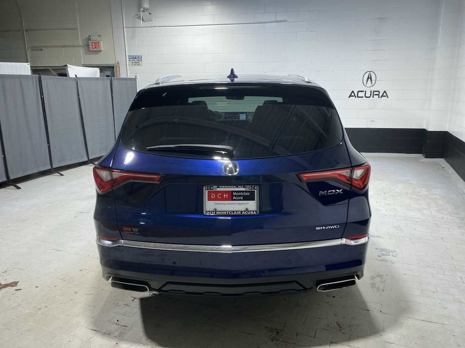 Certified 2023 Acura MDX SH-AWD w/ Advance Package image 5