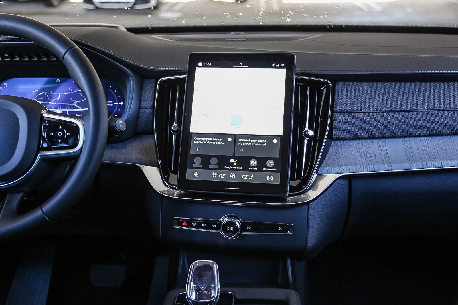 New 2026 Volvo XC90 T8 Ultra w/ Protection Package image 13