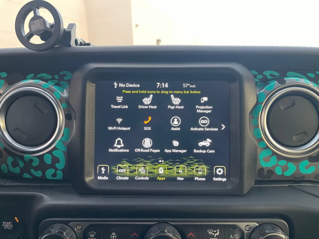 Used 2021 Jeep Wrangler Unlimited Sahara AWD/4WD image 9