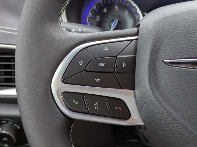 New 2026 Chrysler Pacifica Select FWD image 26