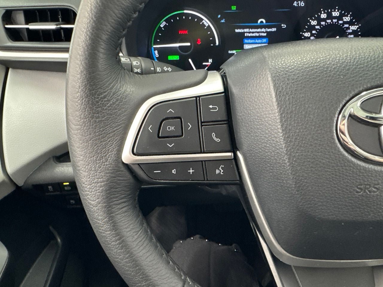 Certified 2025 Toyota Sienna XLE w/ XLE Plus Package AWD/4WD image 21