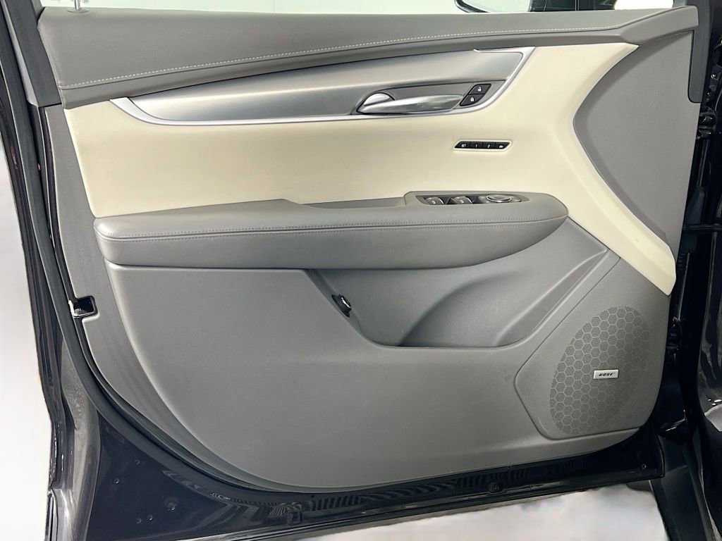 Used 2018 Cadillac XT5 Luxury image 17