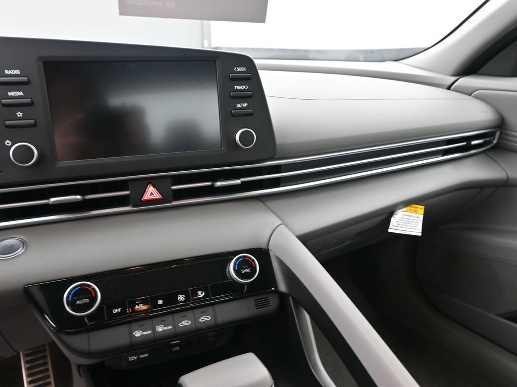 Certified 2026 Hyundai Elantra Sport w/ Cargo Package image 26