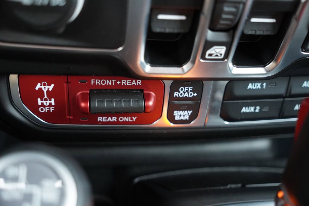 Certified 2025 Jeep Wrangler Unlimited Rubicon 4xe w/ Safety Group image 31