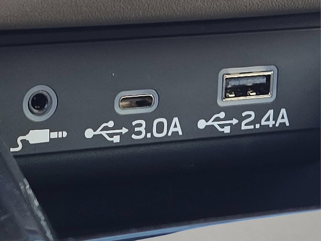 Certified 2025 Subaru Outback Limited AWD/4WD image 30