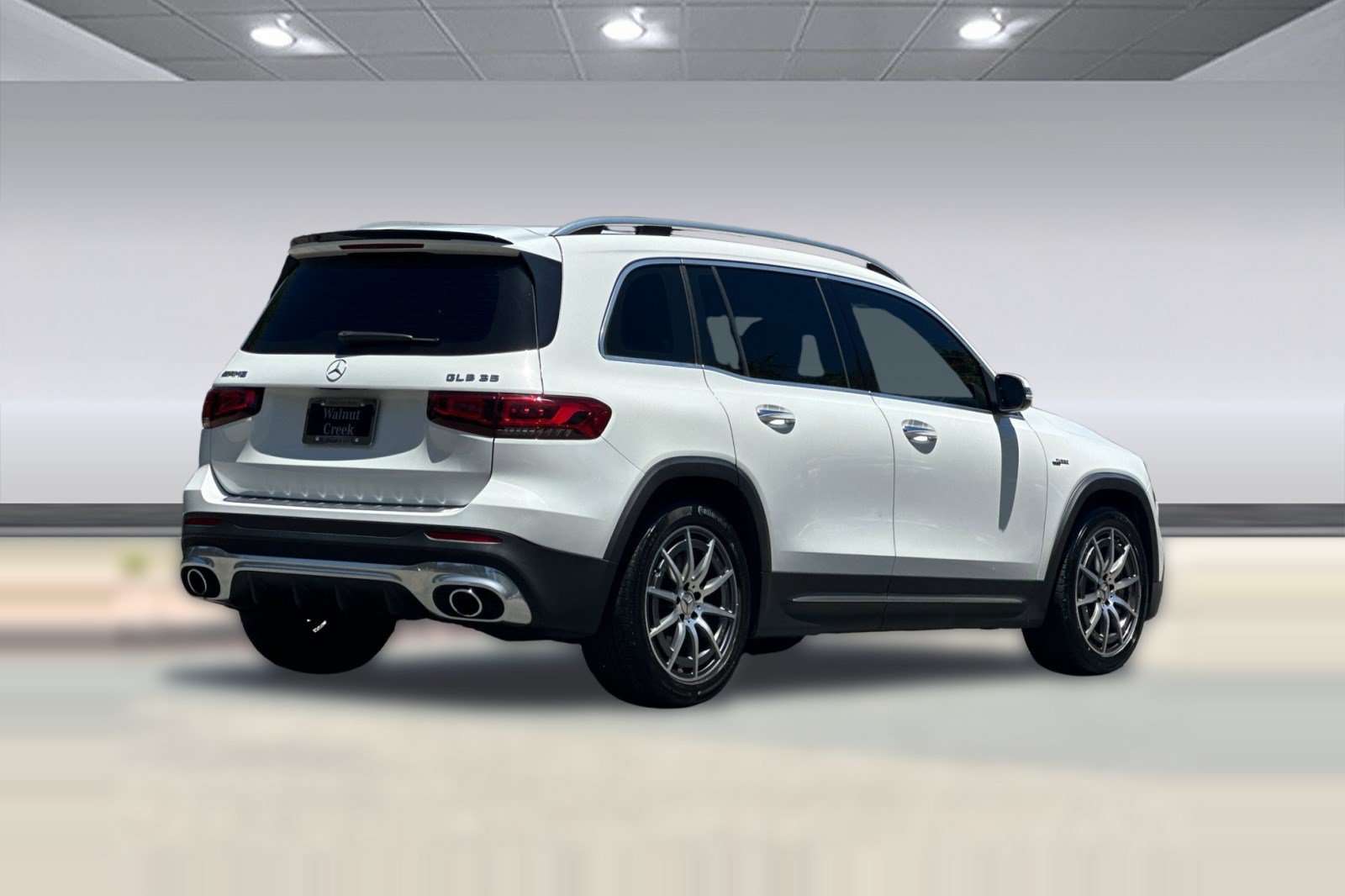 Used 2021 Mercedes-Benz GLB 35 AMG 4MATIC image 8