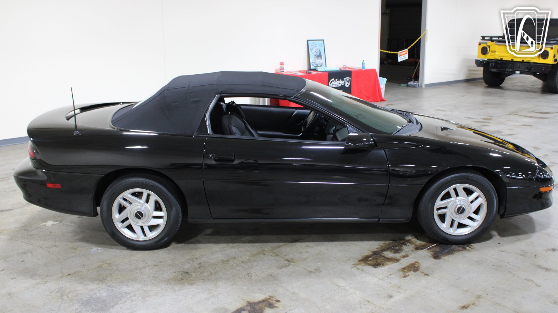 Used 1995 Chevrolet Camaro Z28 RWD image 40