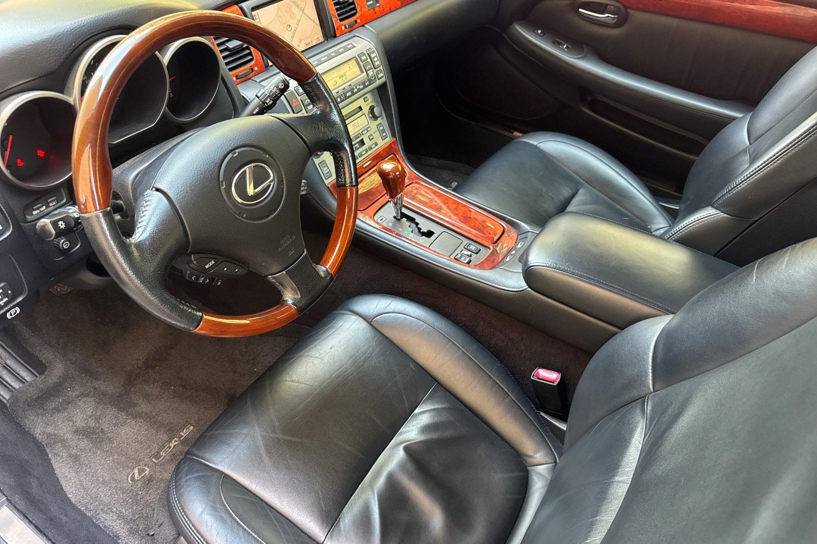 Used 2003 Lexus SC 430 Convertible RWD image 4