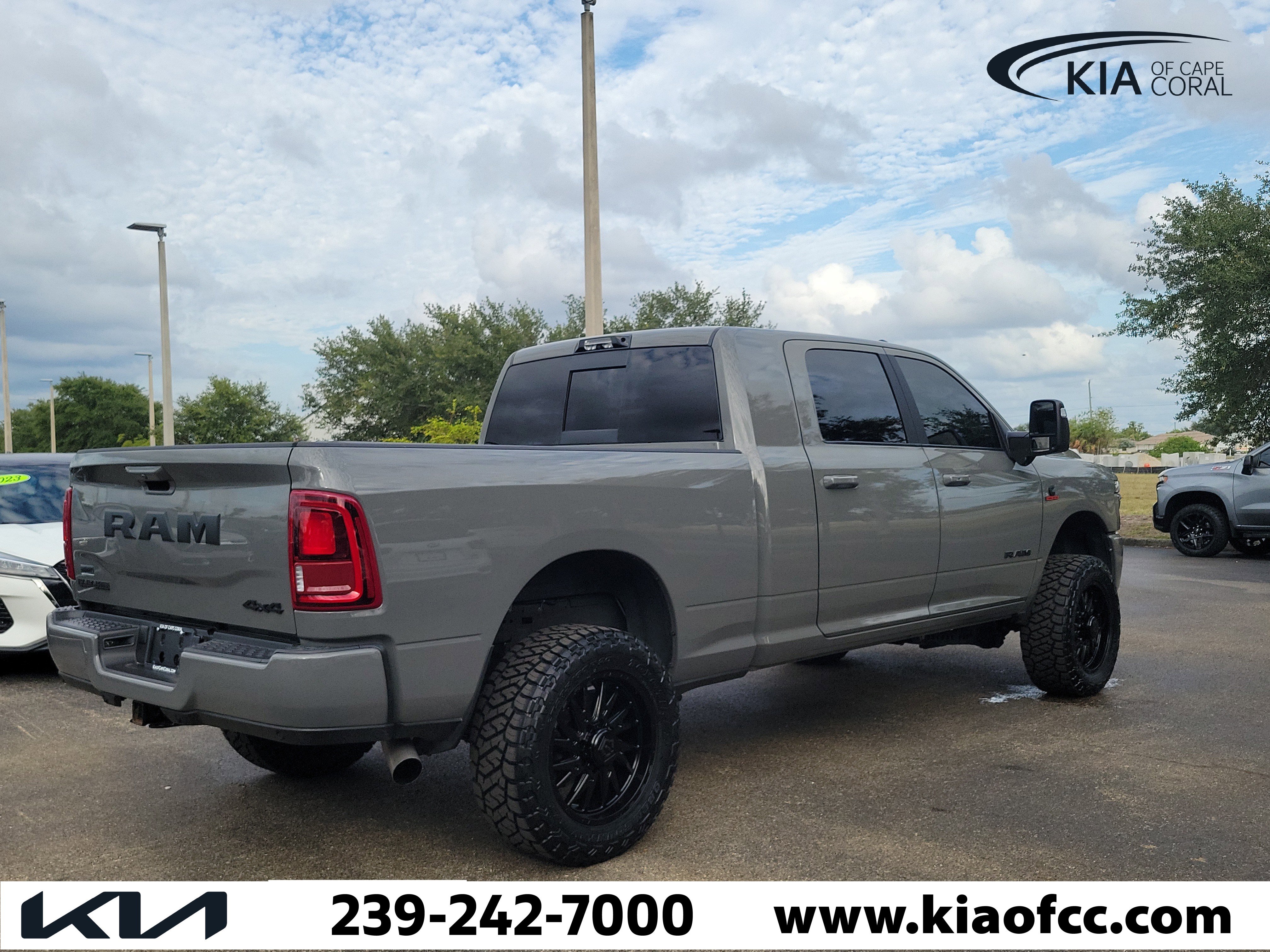 Used 2026 RAM 2500 Laramie AWD/4WD image 6