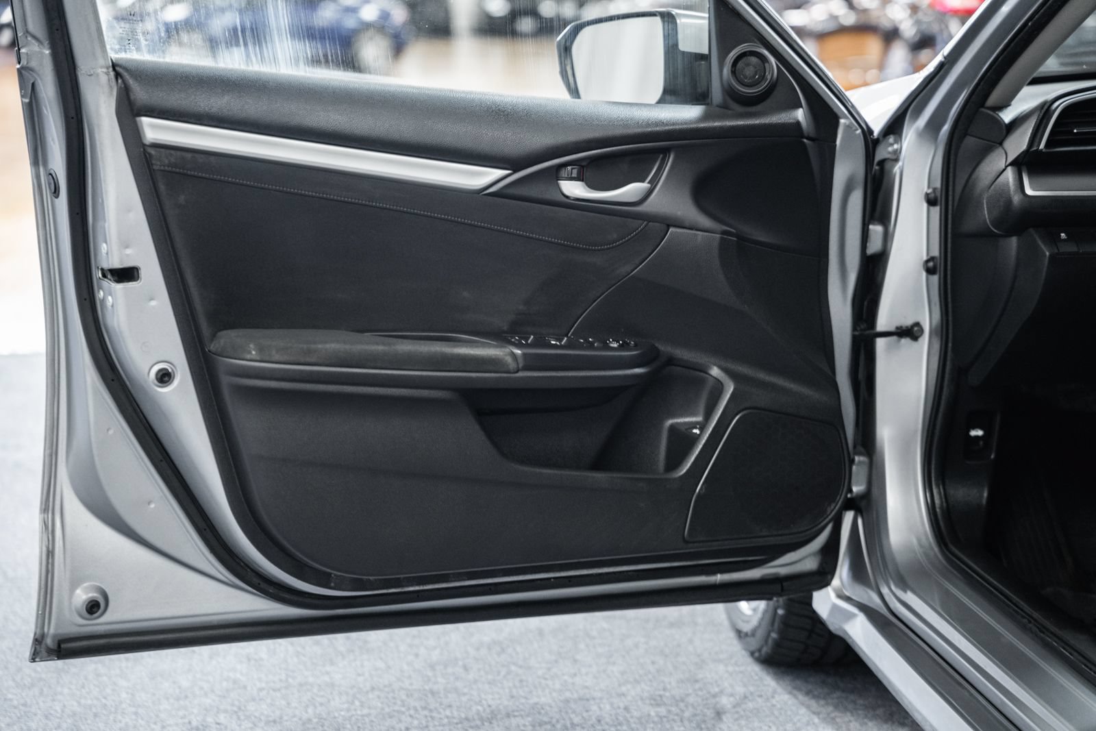 Used 2018 Honda Civic EX image 34