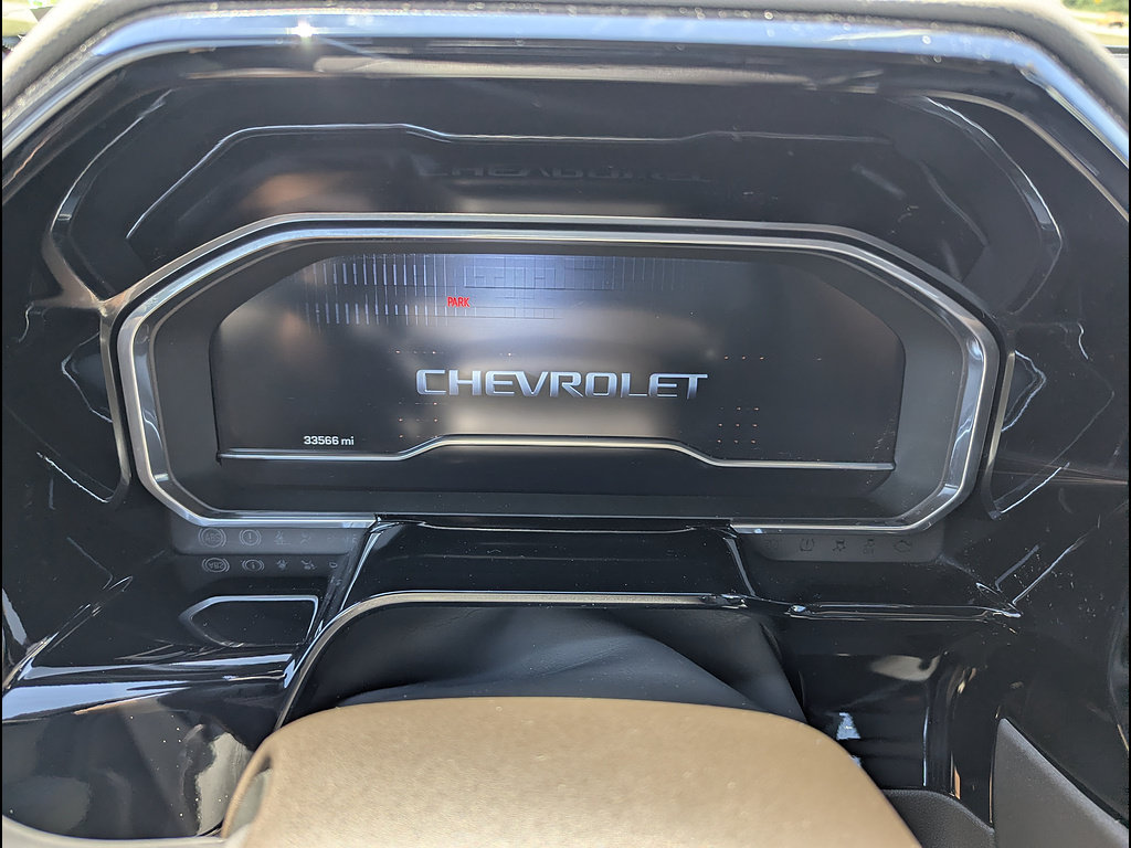 Used 2023 Chevrolet Silverado 1500 LTZ w/ Technology Package AWD/4WD image 2