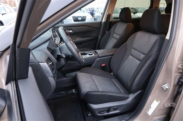 Certified 2024 Nissan Rogue SV image 9