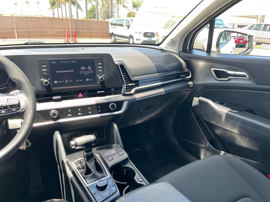 Used 2024 Kia Sportage LX FWD image 35