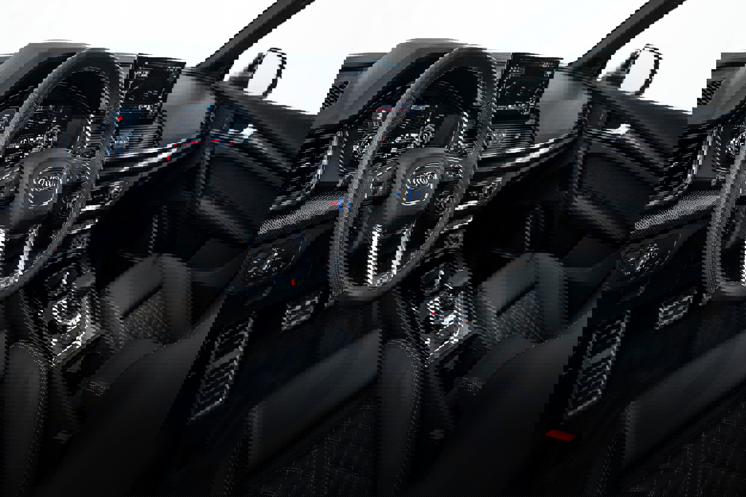 Certified 2025 Audi SQ5 Premium Plus w/ Premium Plus Package image 8