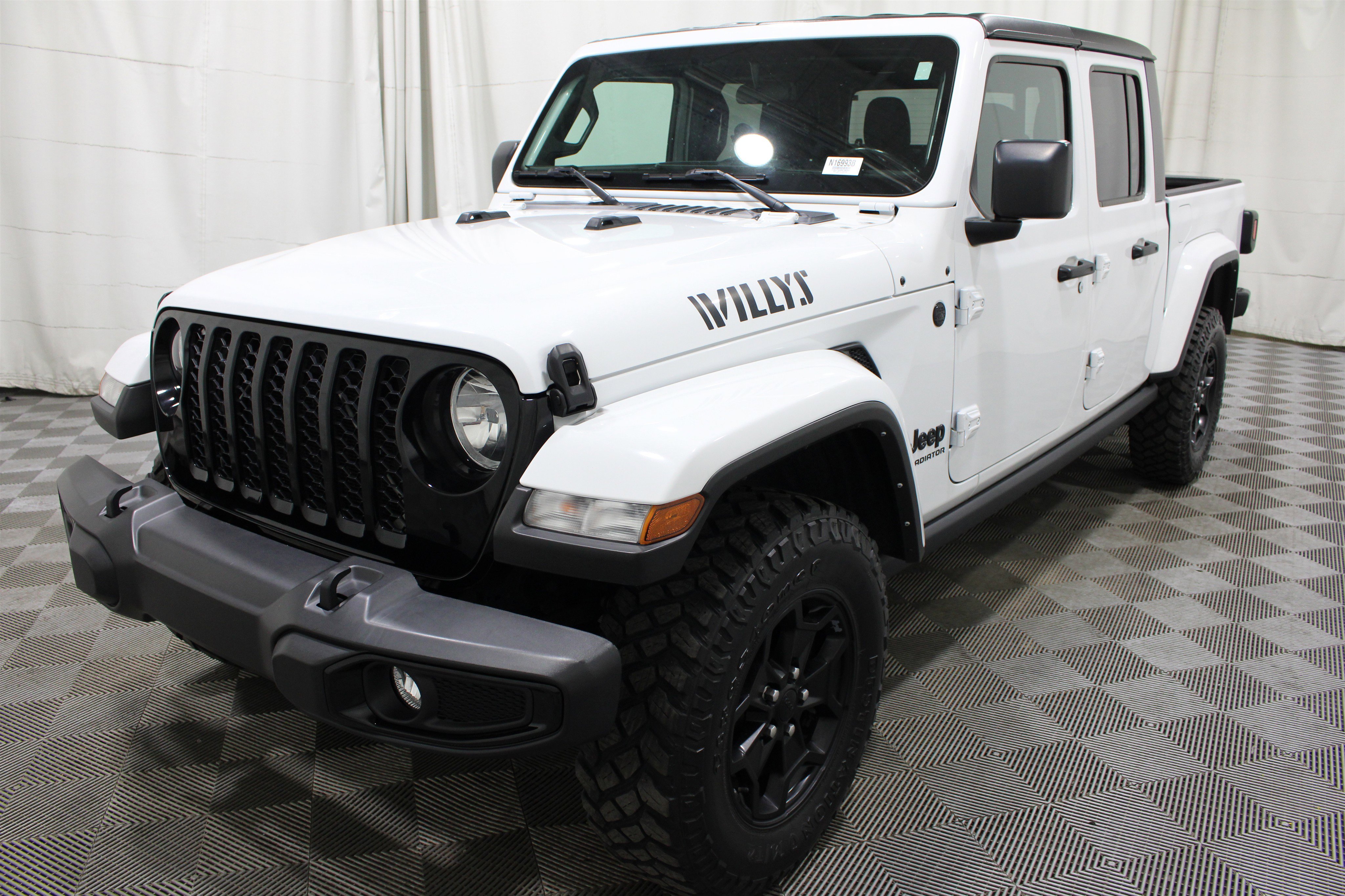 Used 2021 Jeep Gladiator Sport AWD/4WD image 32