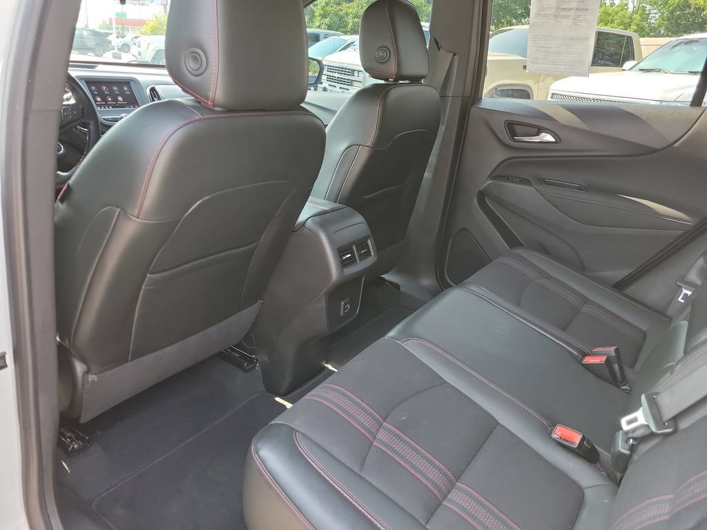 Used 2022 Chevrolet Equinox RS FWD image 16