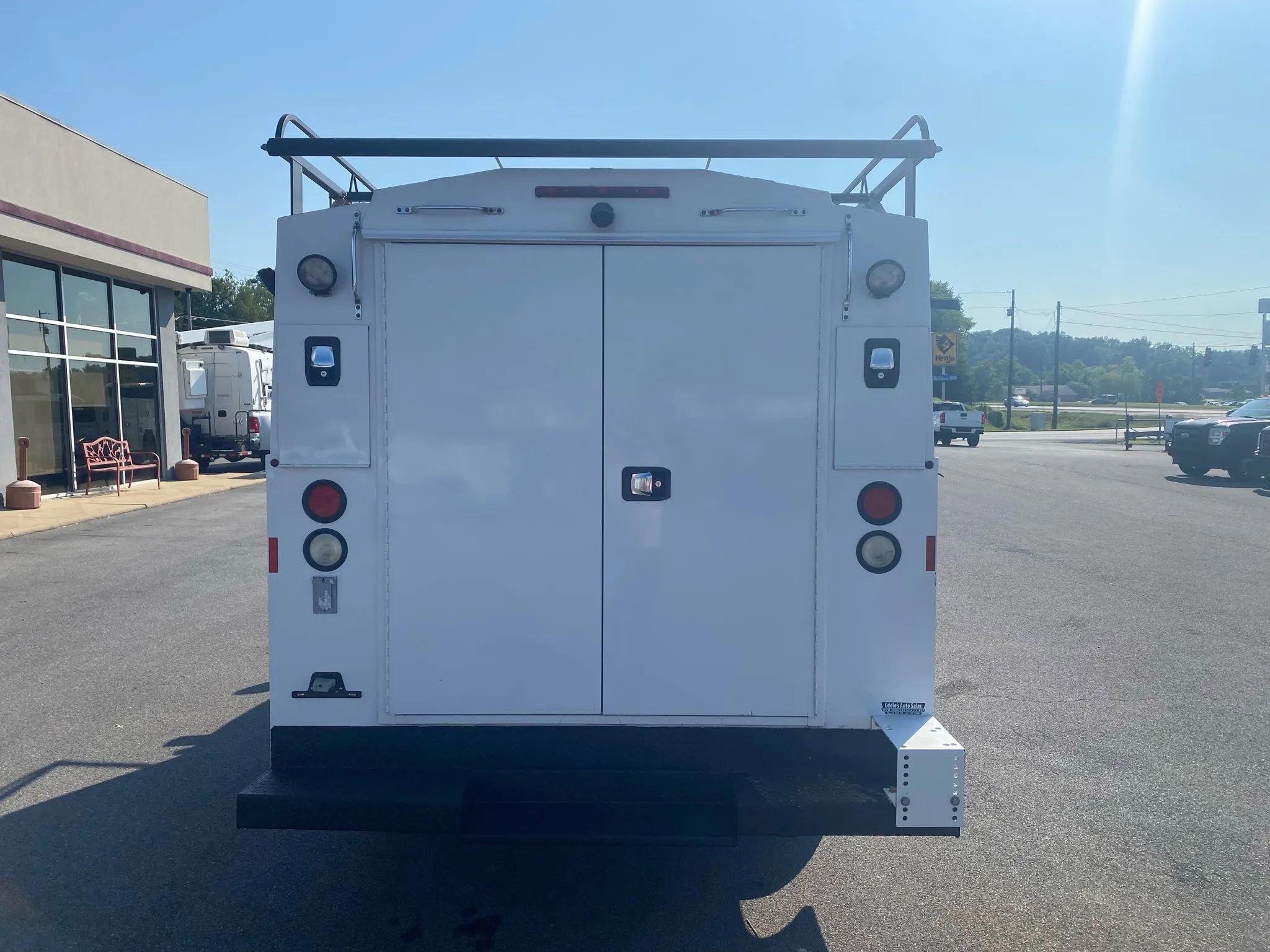 Used 2016 Chevrolet Express 3500 2D RWD image 6