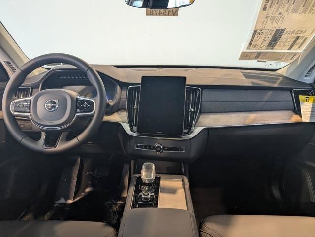 New 2026 Volvo XC90 B6 Plus w/ Protection Package AWD/4WD image 13