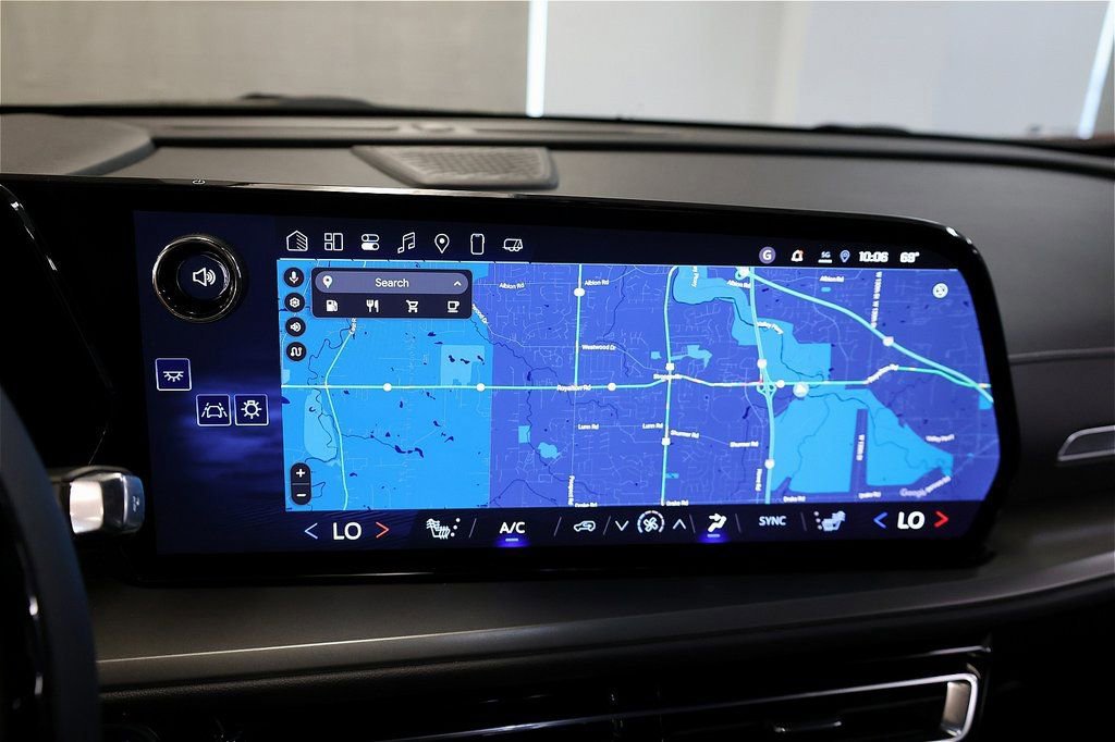New 2025 Chevrolet Traverse LT w/ Enhanced Driving Package FWD image 49