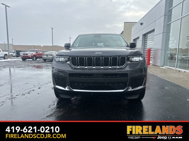 Used 2023 Jeep Grand Cherokee L Laredo w/ Luxury Tech Group I image 3