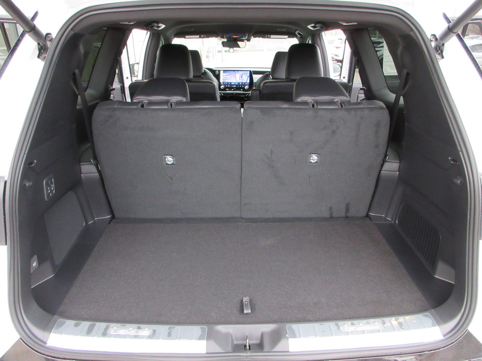 New 2026 Lexus TX 500h AWD image 58