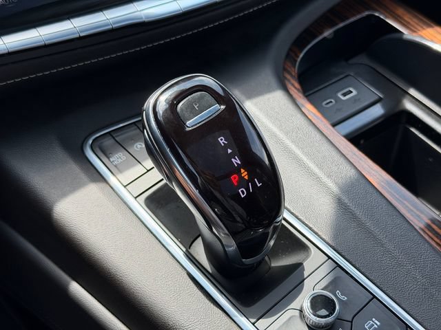 Certified 2022 Cadillac Escalade ESV Premium Luxury RWD image 29