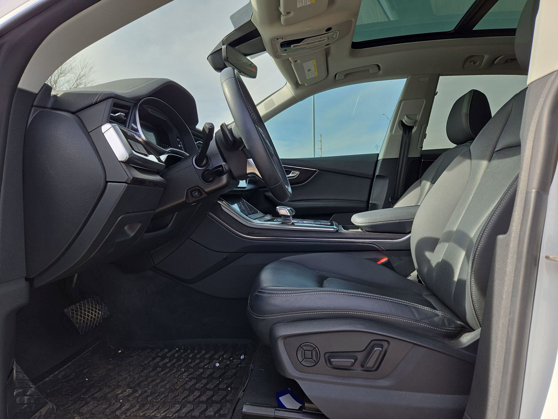 Certified 2023 Audi Q8 Premium Plus AWD/4WD image 16