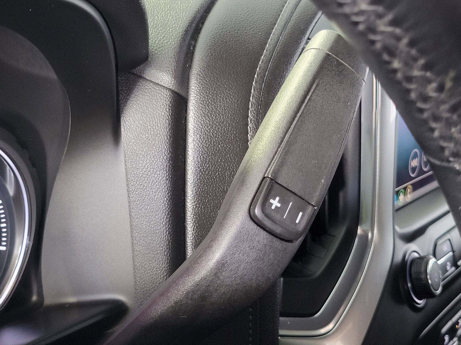 Used 2020 Chevrolet Silverado 1500 LT w/ All-Star Edition image 23