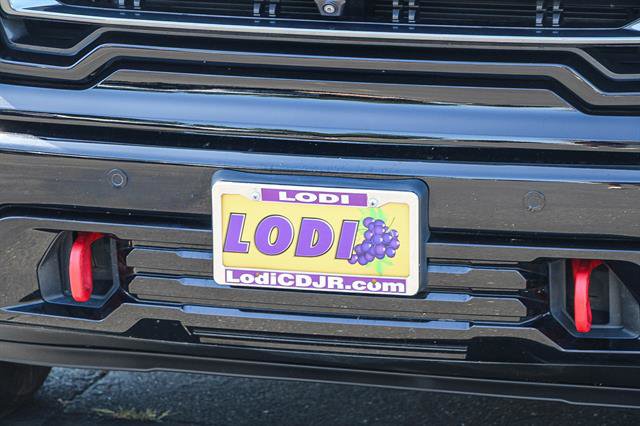 Used 2020 GMC Sierra 1500 AT4 w/ AT4 Premium Package image 8