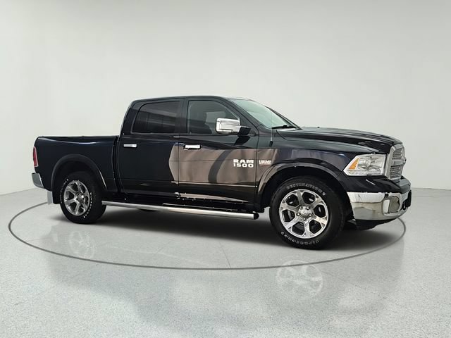 Used 2016 RAM 1500 Laramie w/ Convenience Group AWD/4WD image 2