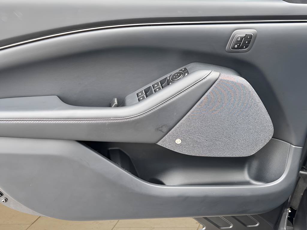 Used 2023 Ford Mustang Mach-E Premium RWD image 27