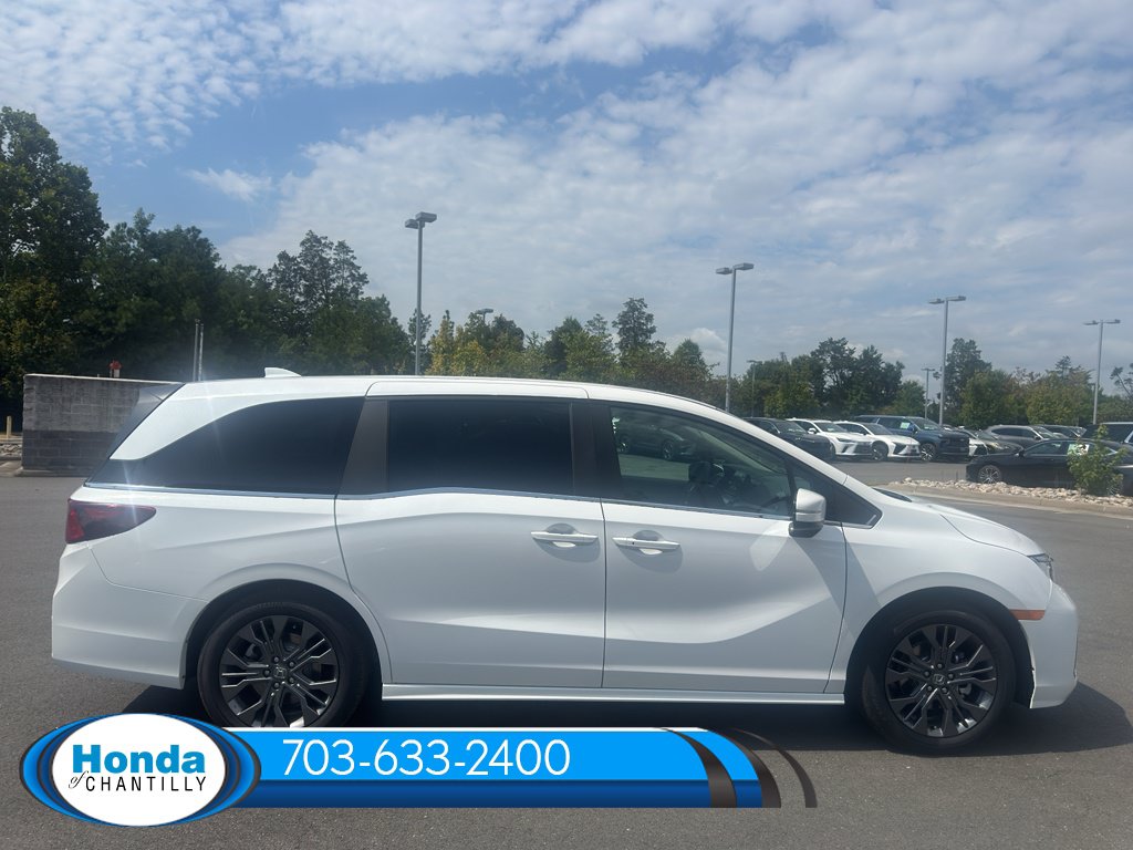 New 2027 Honda Odyssey Touring image 8