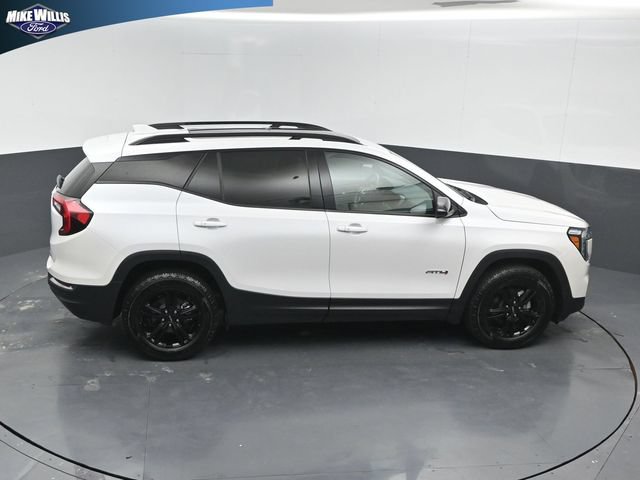 Used 2024 GMC Terrain AT4 AWD/4WD image 16