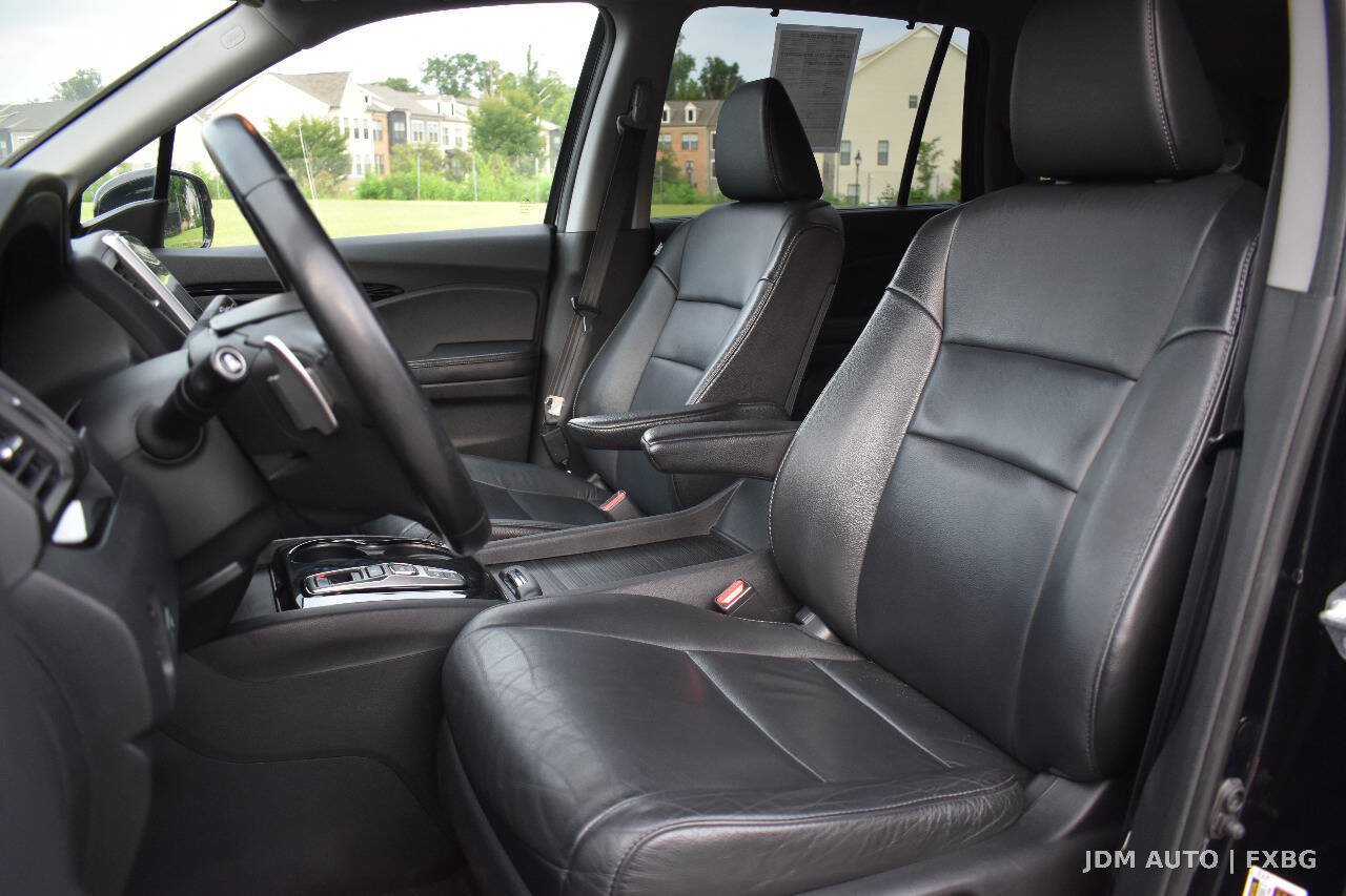 Used 2016 Honda Pilot Touring image 12