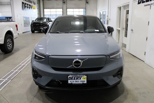 Used 2023 Volvo C40 P8 Recharge Ultimate image 31
