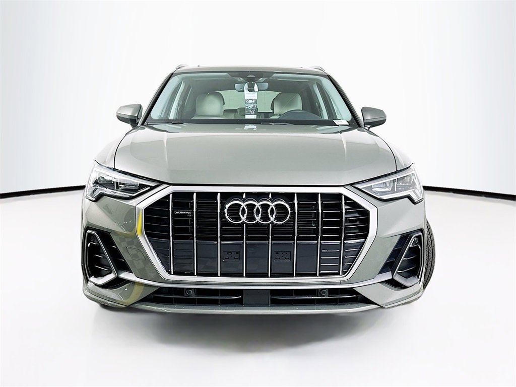 New 2025 Audi Q3 2.0T Premium image 5