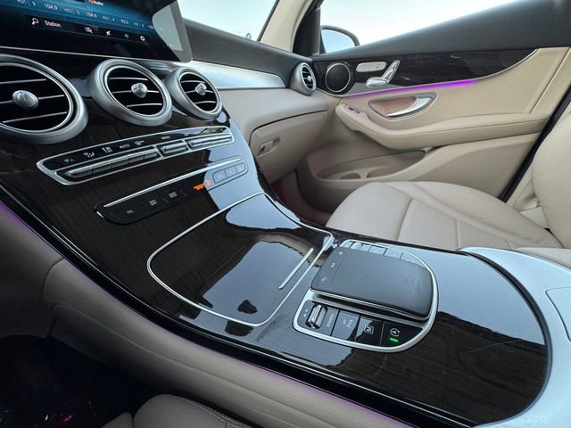 Used 2021 Mercedes-Benz GLC 300 image 25