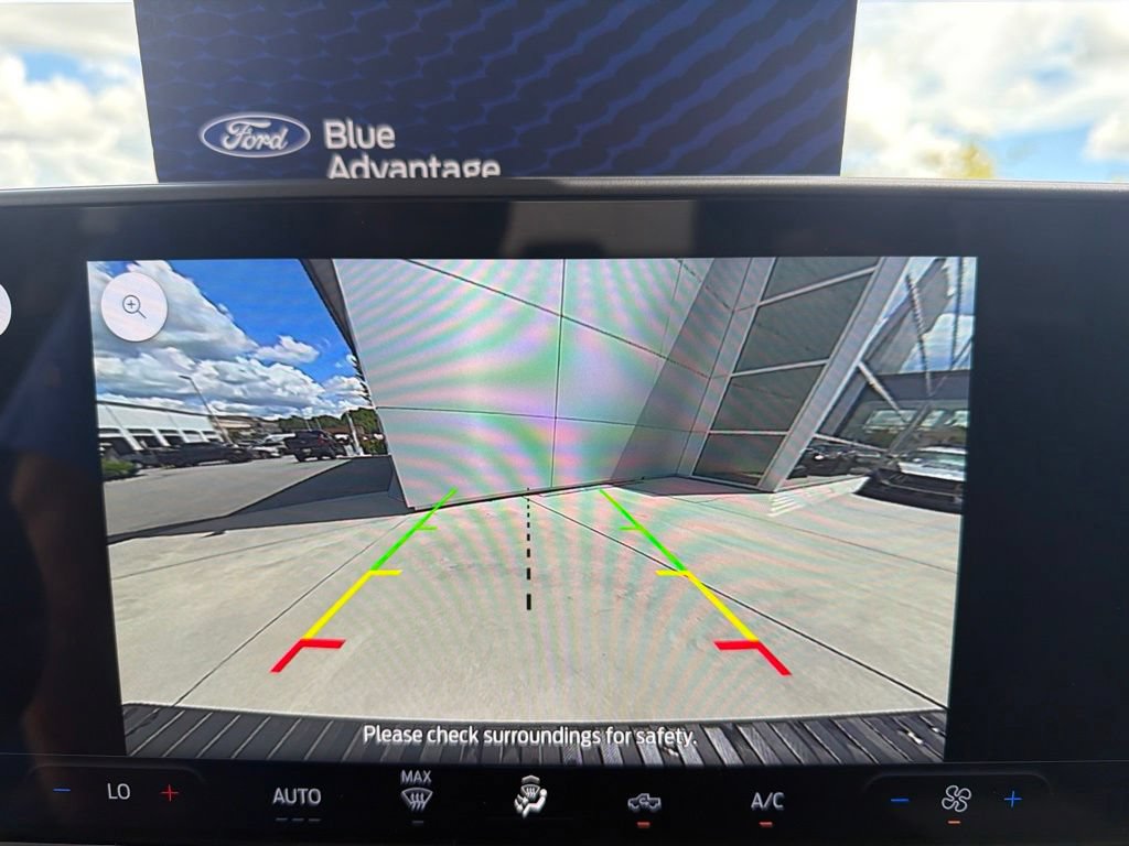 Certified 2026 Ford Maverick XL AWD/4WD image 23