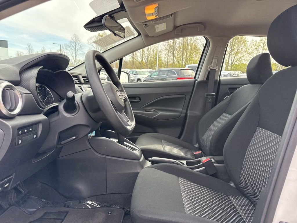 Used 2024 Nissan Versa S w/ S Plus Package image 9