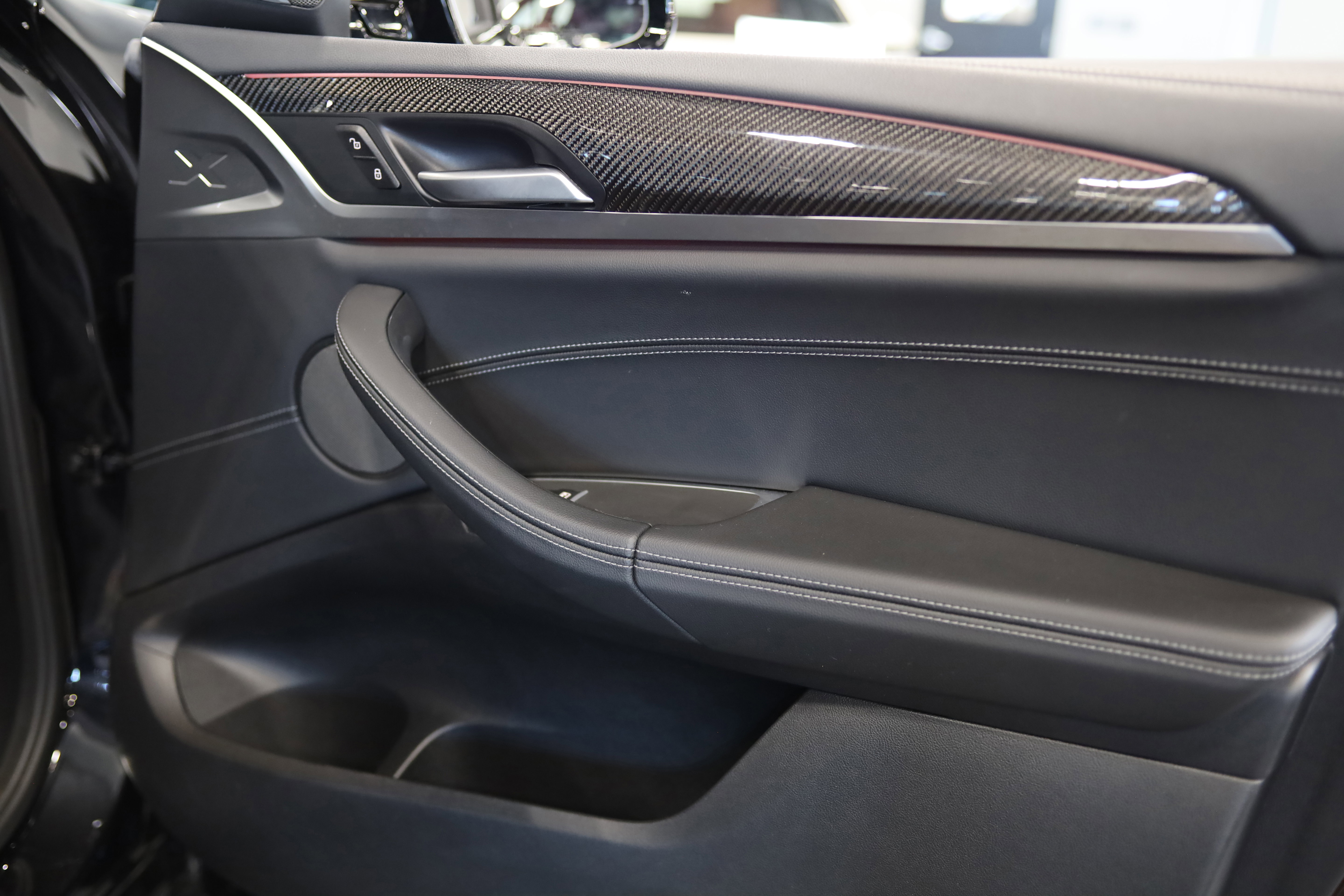 Used 2022 BMW X4 M AWD/4WD image 41