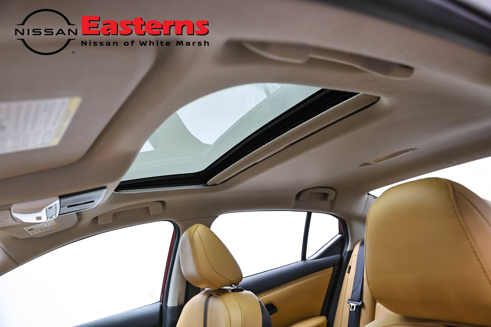 Used 2024 Nissan Sentra SV w/ SV Premium Package FWD image 34