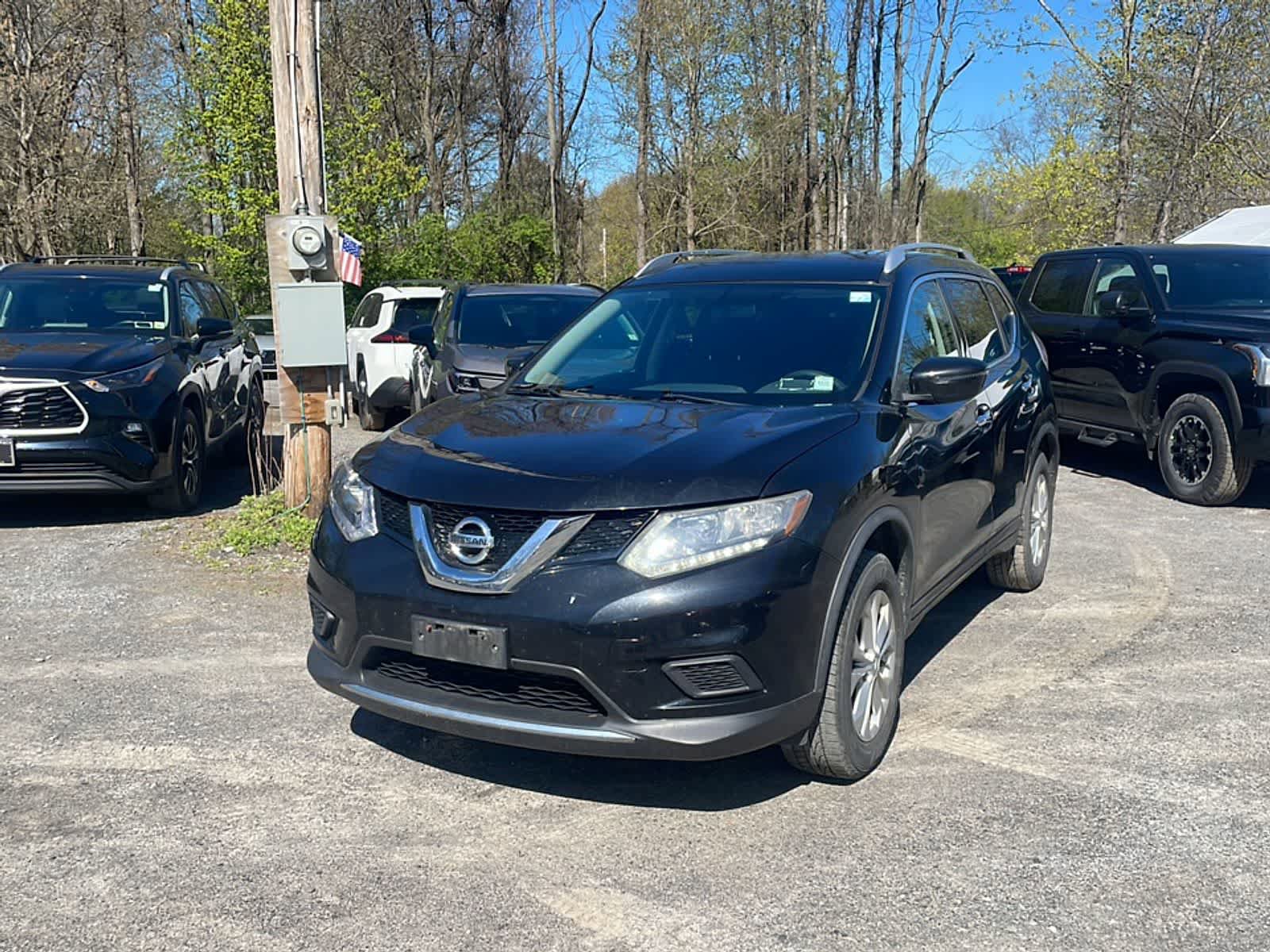 Used 2016 Nissan Rogue SV