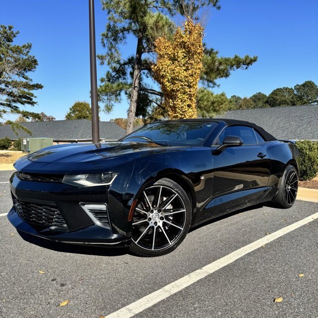Used 2018 Chevrolet Camaro SS image 30