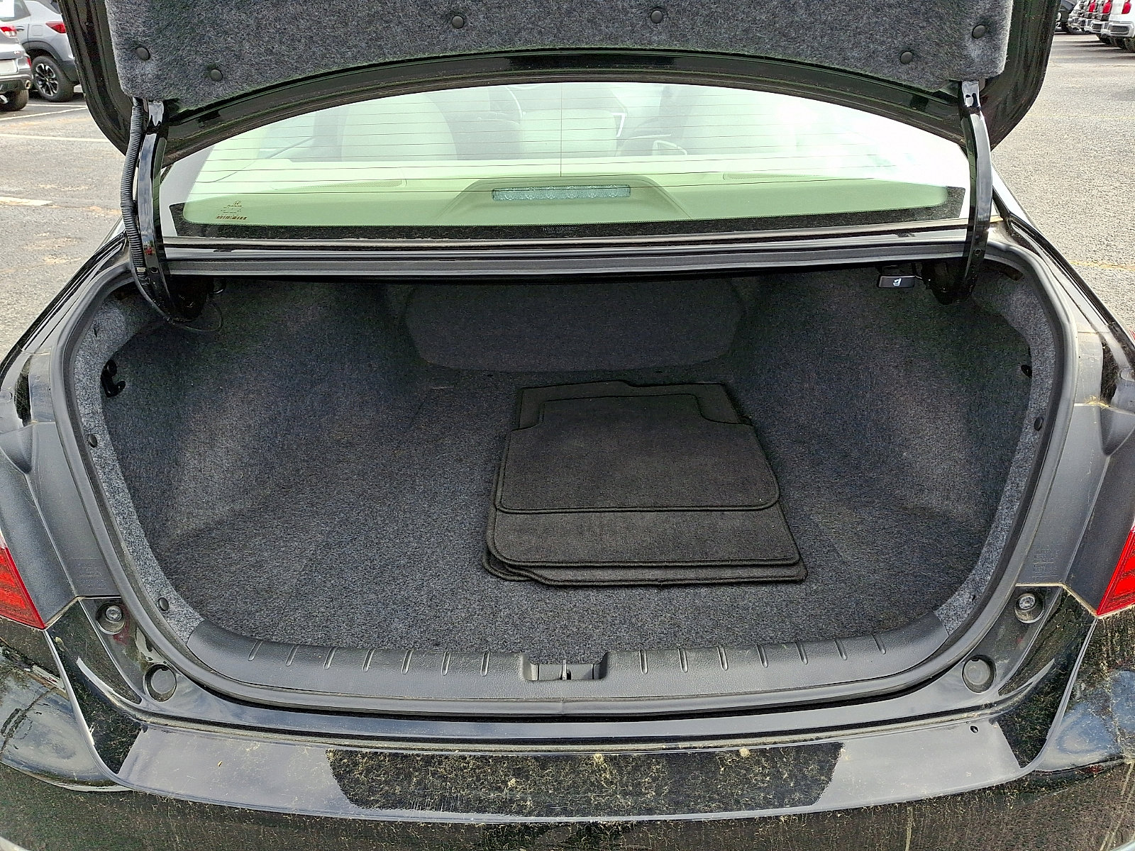 Used 2017 Honda Accord LX image 29