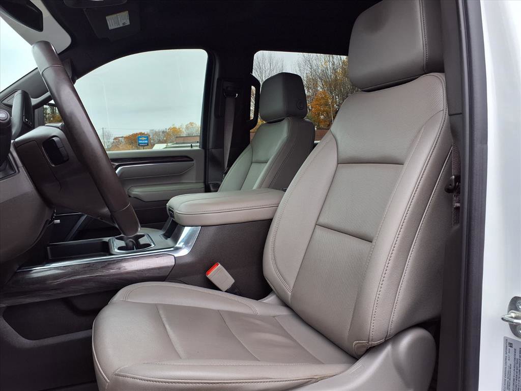 Used 2024 Chevrolet Silverado 2500 LTZ w/ LTZ Convenience Package AWD/4WD image 6