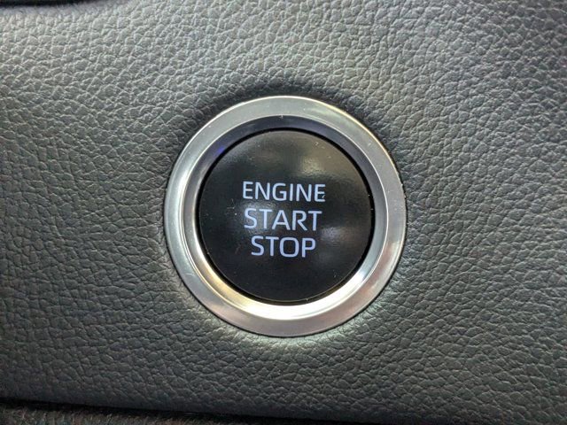 Used 2024 Toyota Tundra Limited AWD/4WD image 28